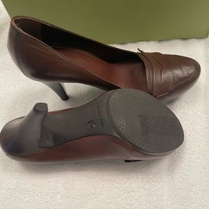 New leather dress shoes